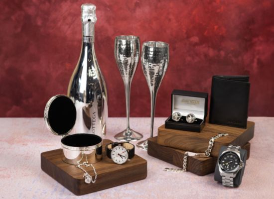 The Valentine's Day Gift Guide for Him - Top 10 Personalised Gift Ideas